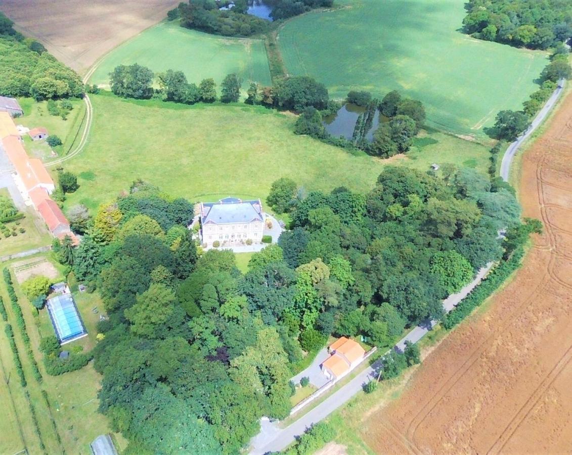 Domaine Du Plessis Grimaud Panzió Saint-Viaud Kültér fotó